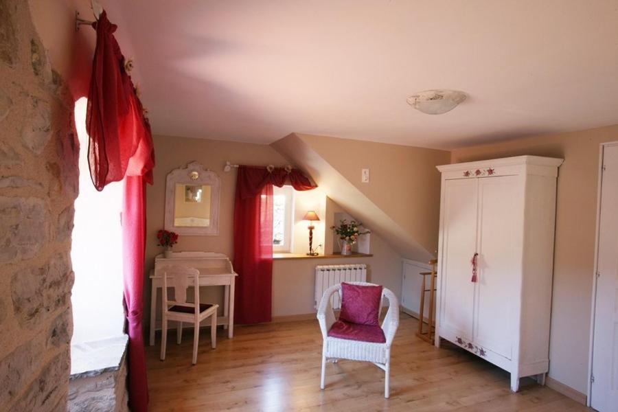 Les Falaises Mostuéjouls Room photo
